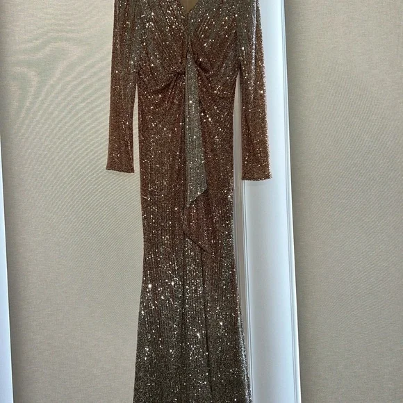 Badgley Mischka Gold Sequin Long Sleeve Dress - Picture 1 of 5